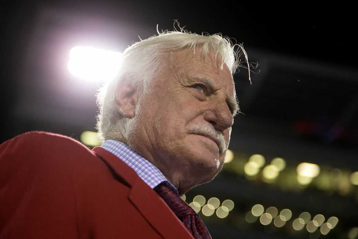 Howard Schnellenberger