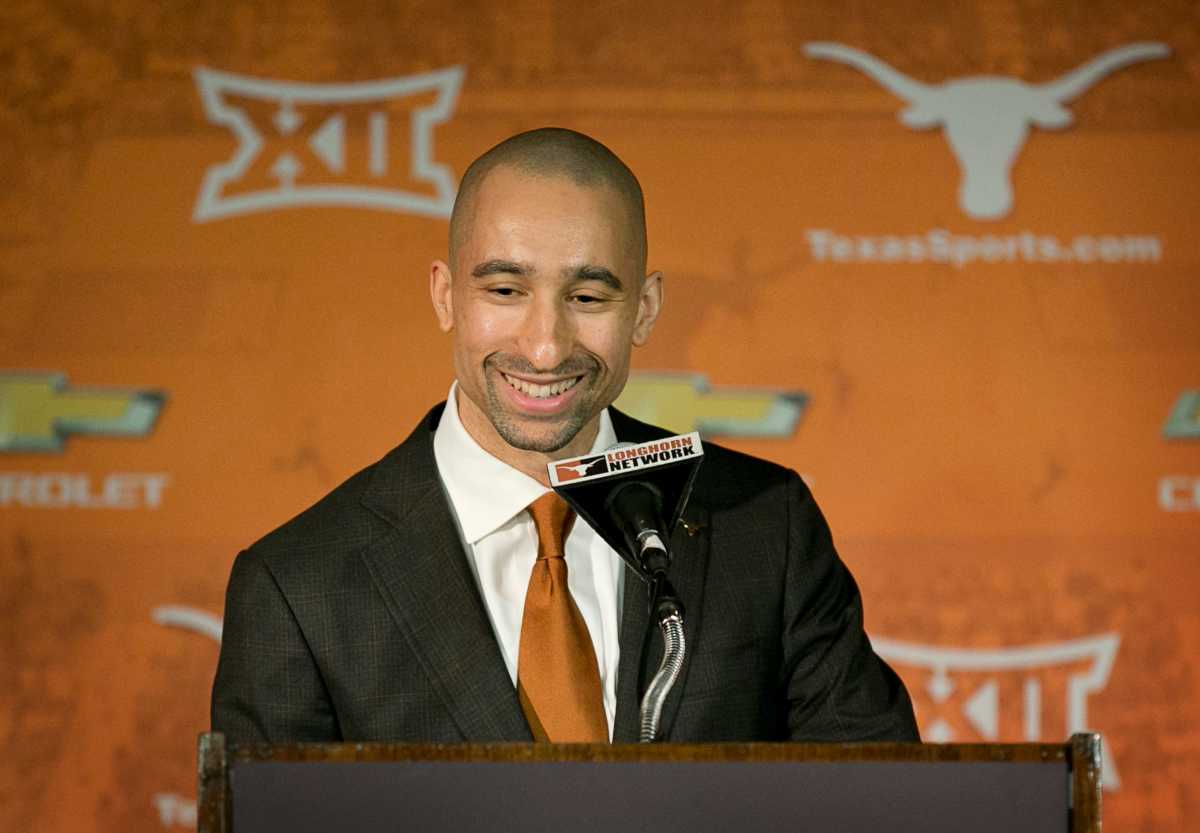 Marquette Officially Welcomes Former Longhorns Coach Shaka Smart