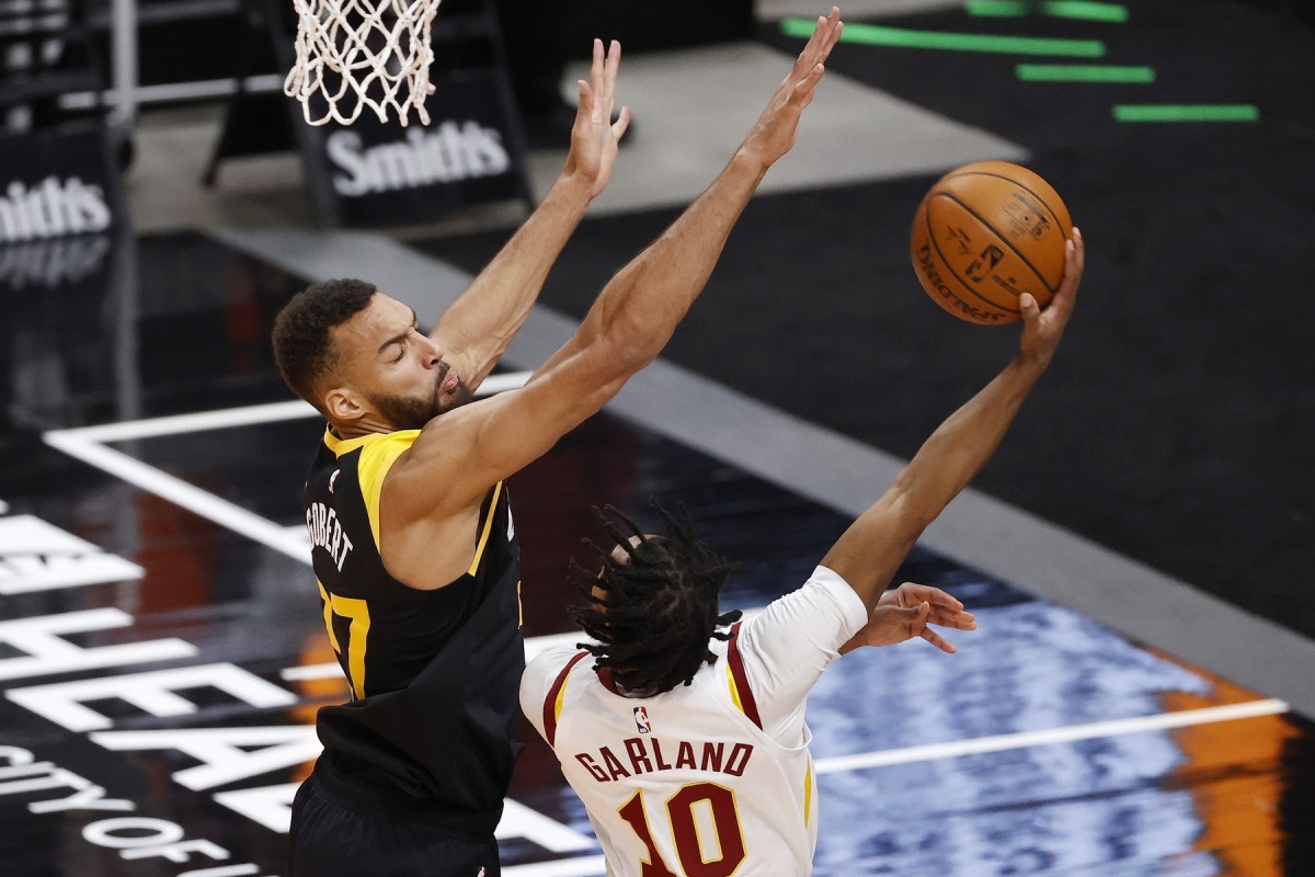 Rudy Gobert (27) finished with four-blocks against the Cleveland Cavaliers