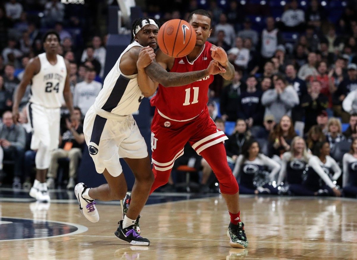 Indiana's Devonte Green (11) struggled on the night, making only 2-of-10 shots. (USA TODAY SPORTS)