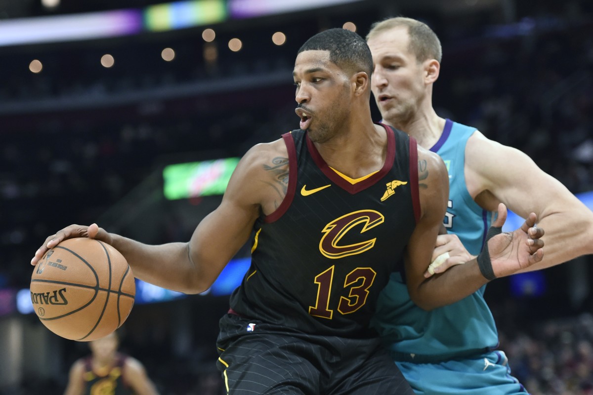Cavaliers center Tristan Thompson tries to get around Hornets center Cody Zeller during a recent game.