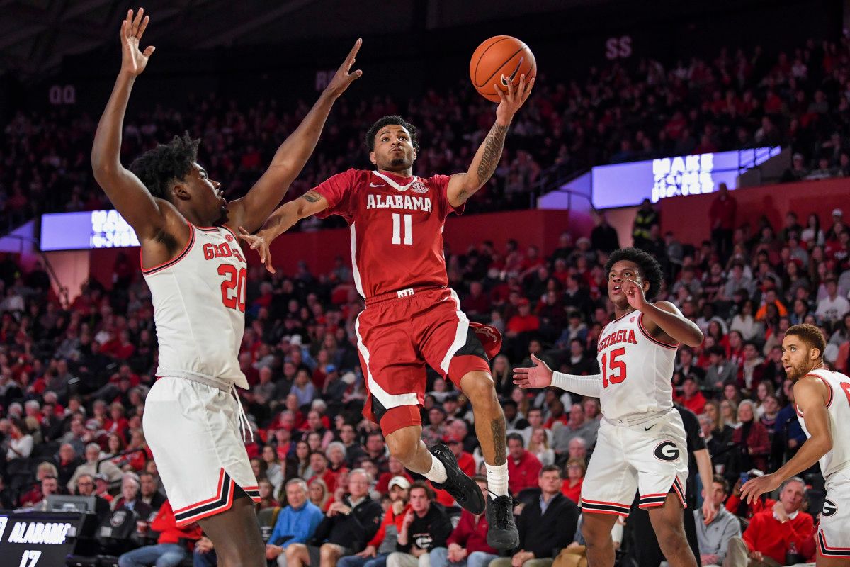 James Bolden drives to the basket