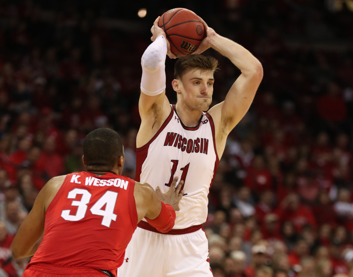 Minnesota vs. Wisconsin Basketball TV, Radio, Streaming