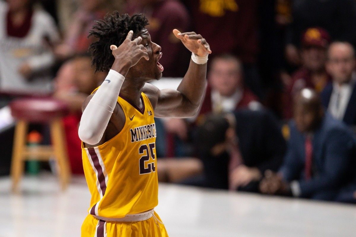 Minnesota's Daniel Oturu is averaging 19.9 points per game. (USA TODAY Sports)