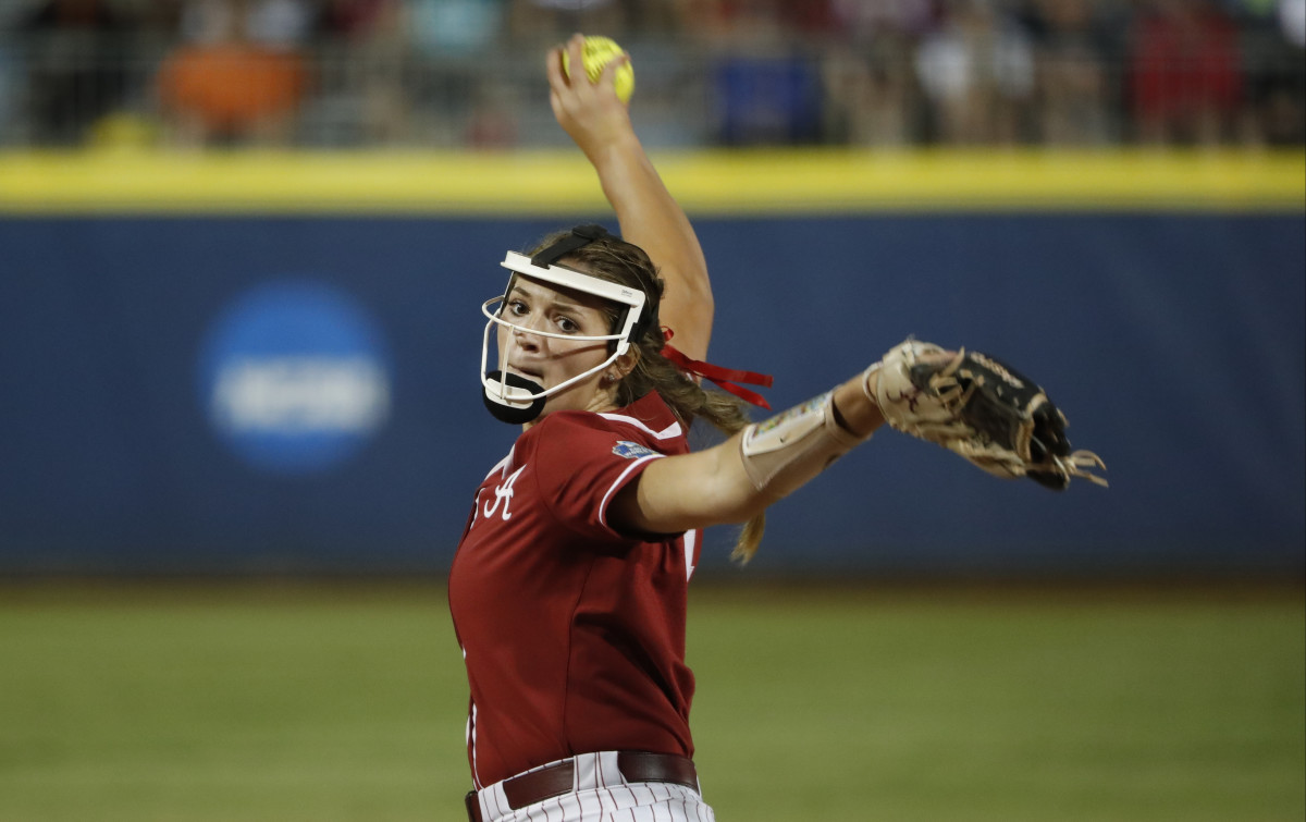 Alabama pitcher Montana Fouts