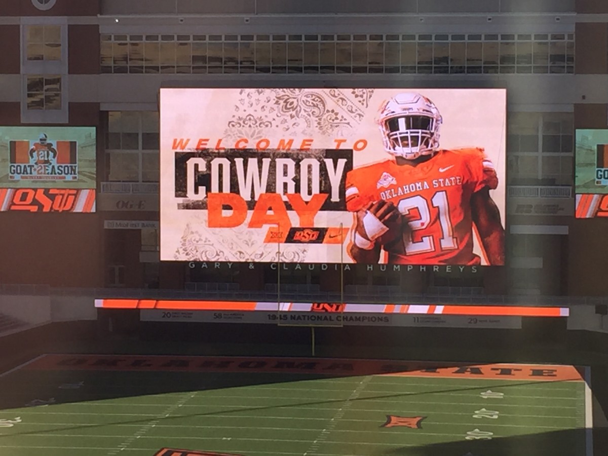 This graphic on the East End Zone Jumbo Tron greeted prospects for Junior Day in January.