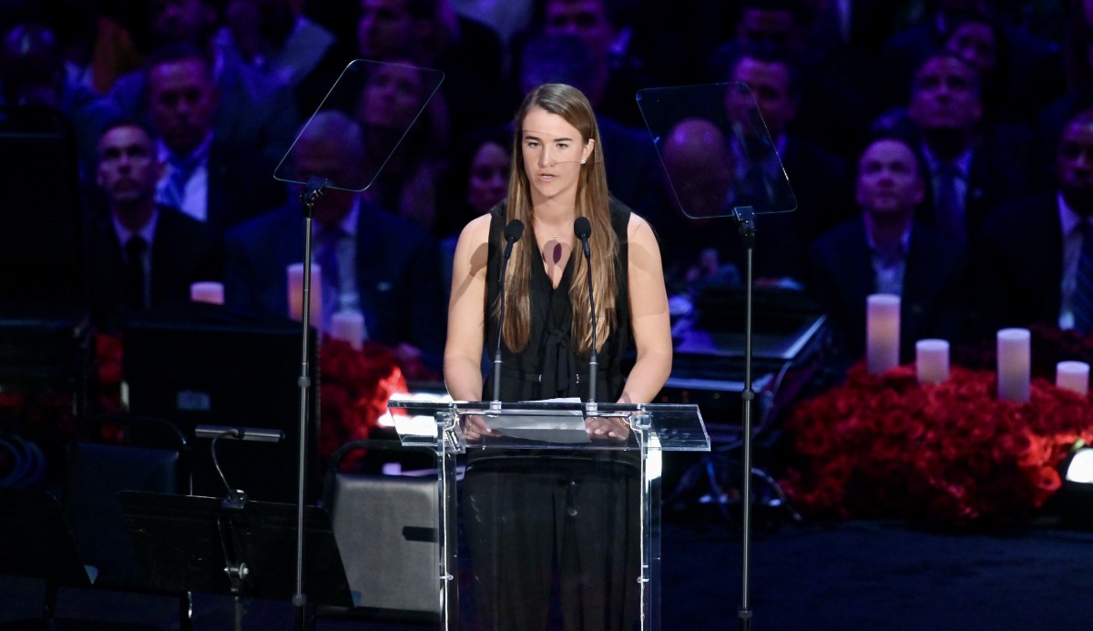 Hours after speaking at Kobe Bryant's "Celebration of Life,"Sabrina Ionescu made NCAA history