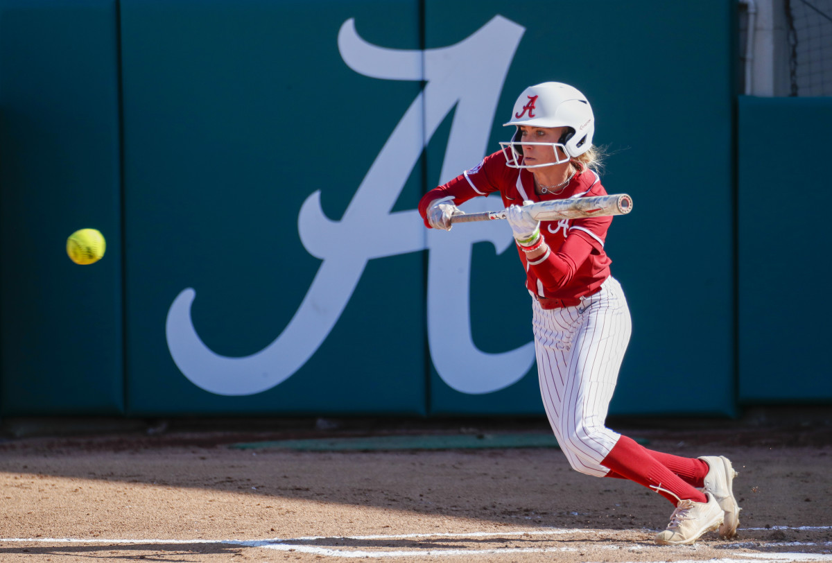 Alabama softball player Alexis Mack