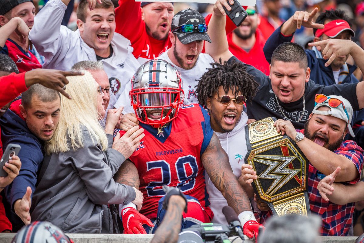 Houston Roughnecks RB James Butler scored touchdown.