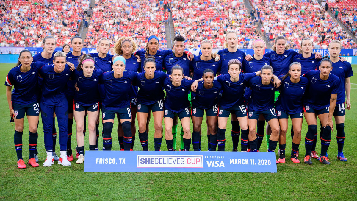 USWNT protest, invisible crest T-shirts become a record ...