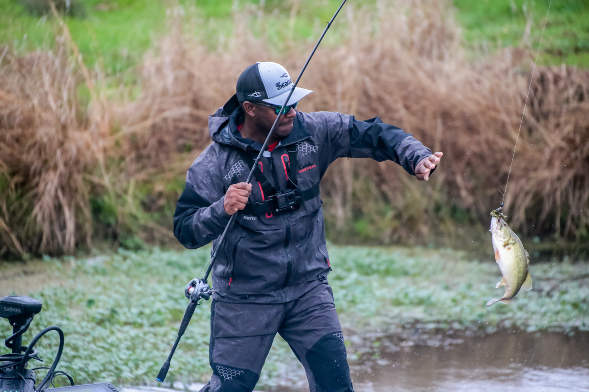 Mark Daniels Jr. reeled one in last Friday, helping him build up a lead in the MLF stage three competition. (Phoenix Moore, courtesy Major League Fishing)