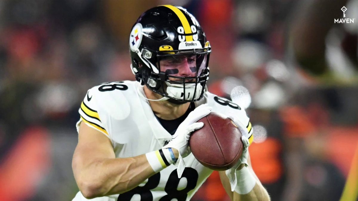Denver Broncos Sign ex-Steelers TE Nick Vannett to Two-Year Deal