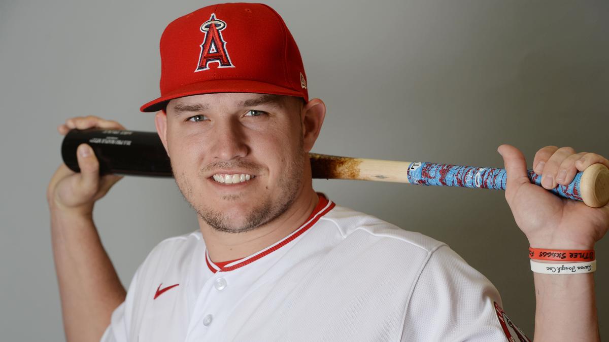 spikes mike trout