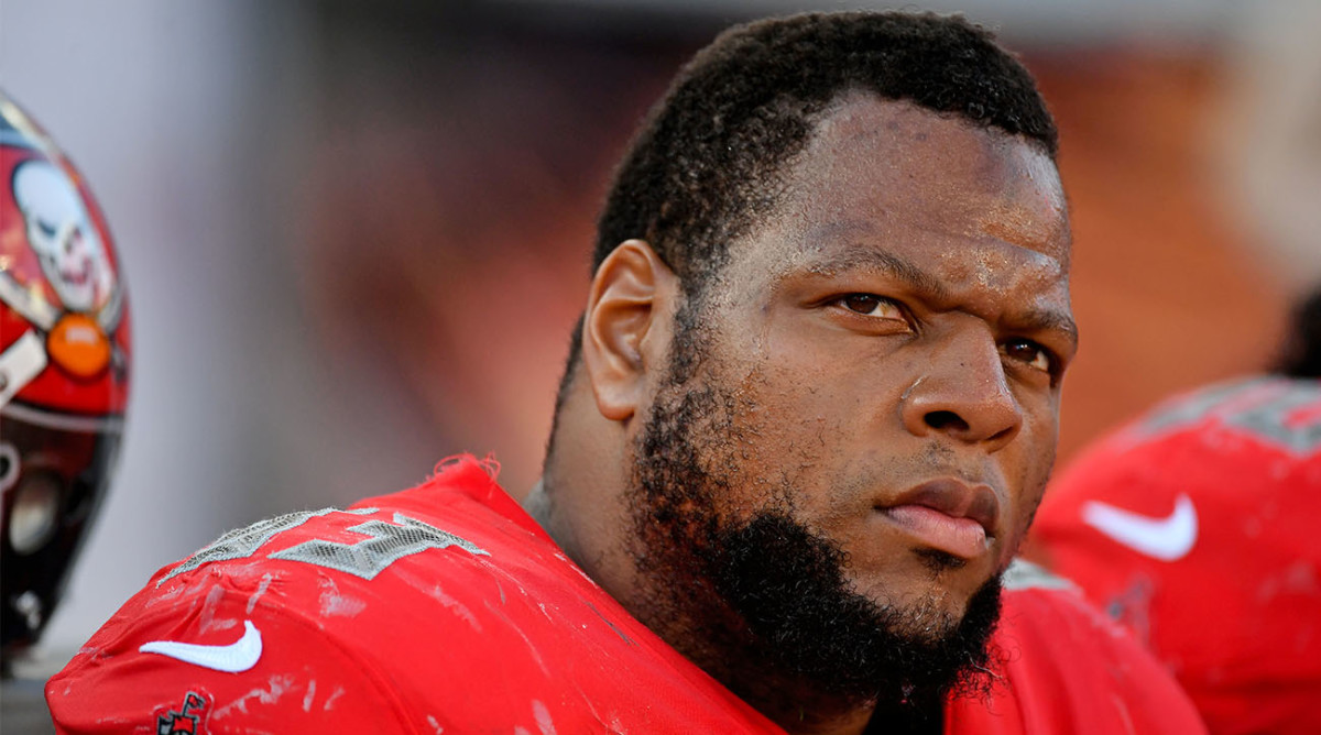 Ndamukong Suh contract: Bucs to re-sign veteran defensive tackle