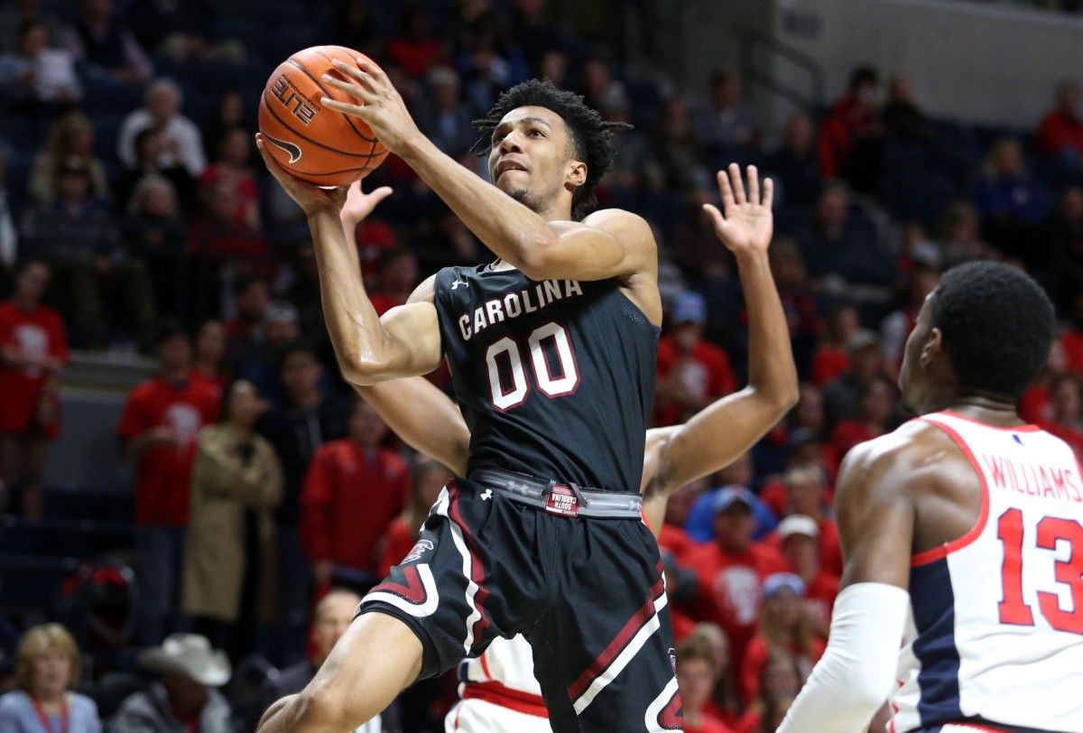 South Carolina's A. J. Lawson goes for a layup.
