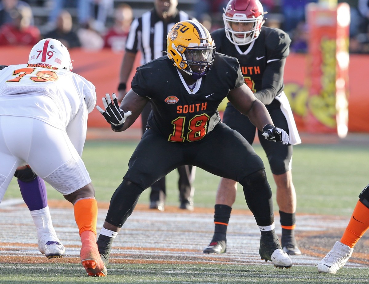 Jan 25, 2020; Mobile, AL, USA; South offensive lineman Lloyd Cushenberry III of LSU (18) in the second half of the 2020 Senior Bowl college football game at Ladd-Peebles Stadium.