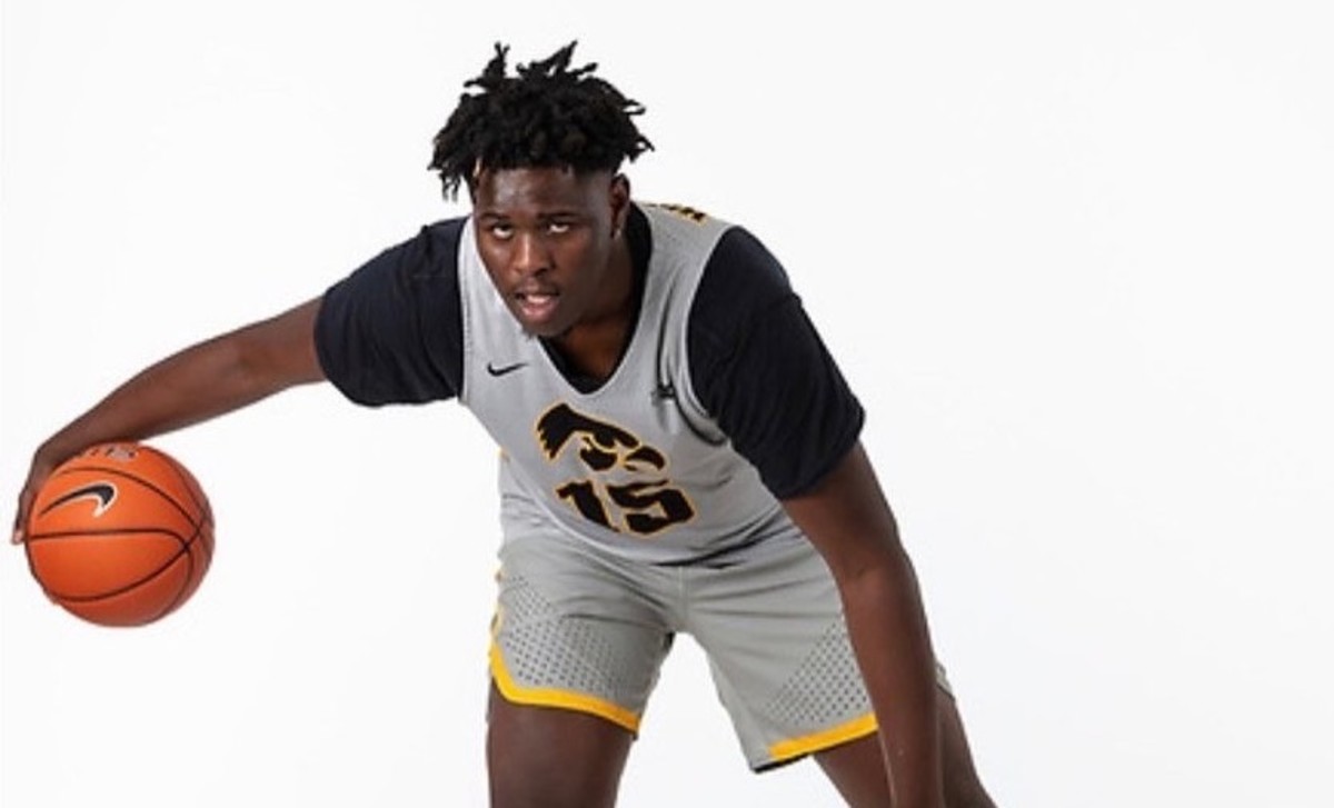 Iowa basketball commit Josh Ogundele�s journey from London