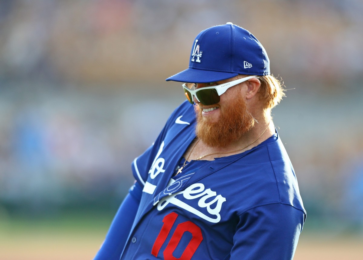 Dodgers: Insider Sets Record Straight on LA's New Locker Room