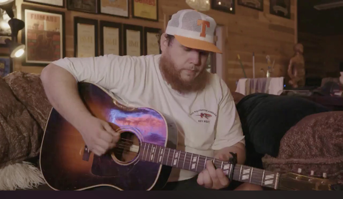 Watch: Luke Combs Debuts New Song in Tennessee Bill Dance Hat - Sports  Illustrated Tennessee Volunteers News, Analysis and More