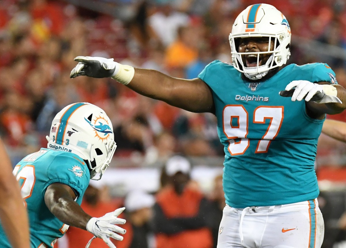 Taco Charlton Showing Out With the Miami Dolphins - Sports Illustrated  Miami Dolphins News, Analysis and More