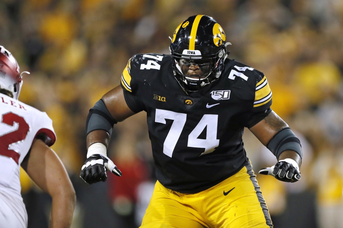 Bucs' 1stRound Pick Was Born the Year Before Tom Brady Was Drafted