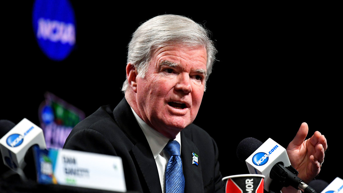 Mark Emmert NCAA name image likeness