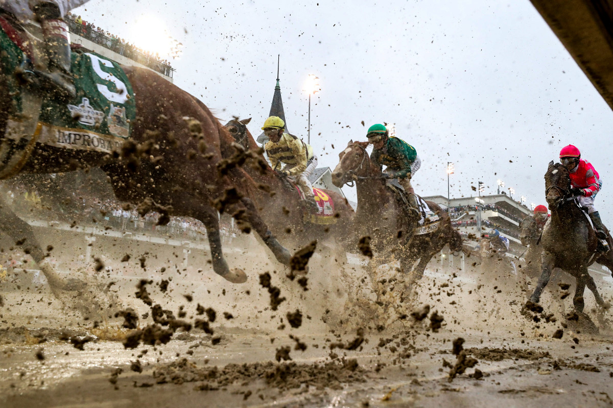 Country House was known as a closer who routinely trailed the pack. At the Derby he started in the middle.