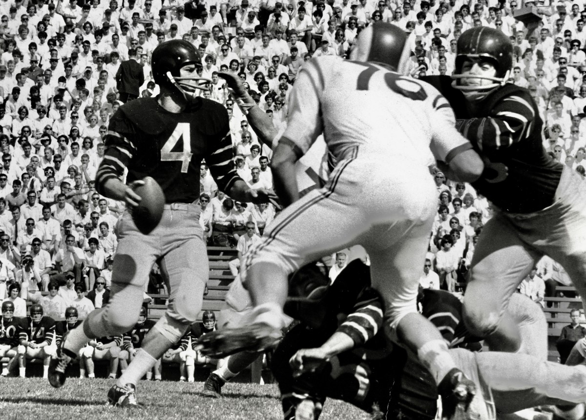 Craig Morton was one of the nation's top quarterbacks in 1964