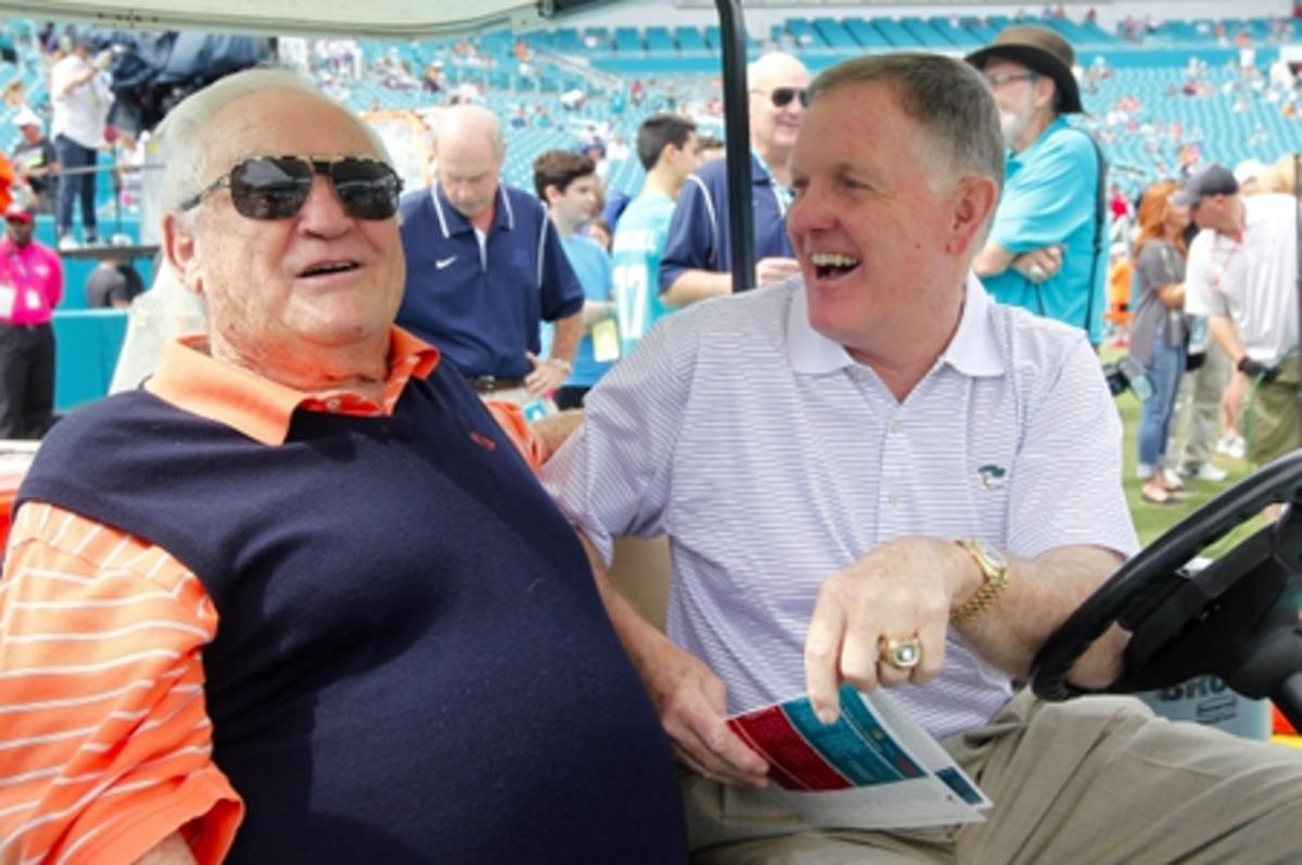 Don Shula (left) and Bob Griese maintained a close friendship for 50 years. (USA TODAY Sports)