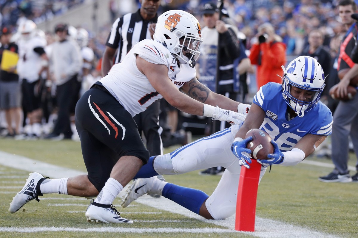 Keanu Hill stretches for the goal line against Idaho State.