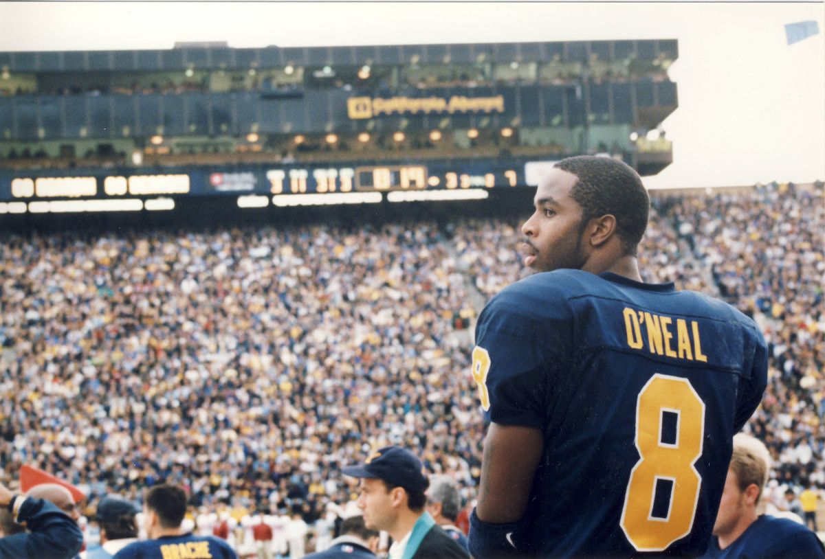 Deltha O'Neal has a spectacular 2000 football season