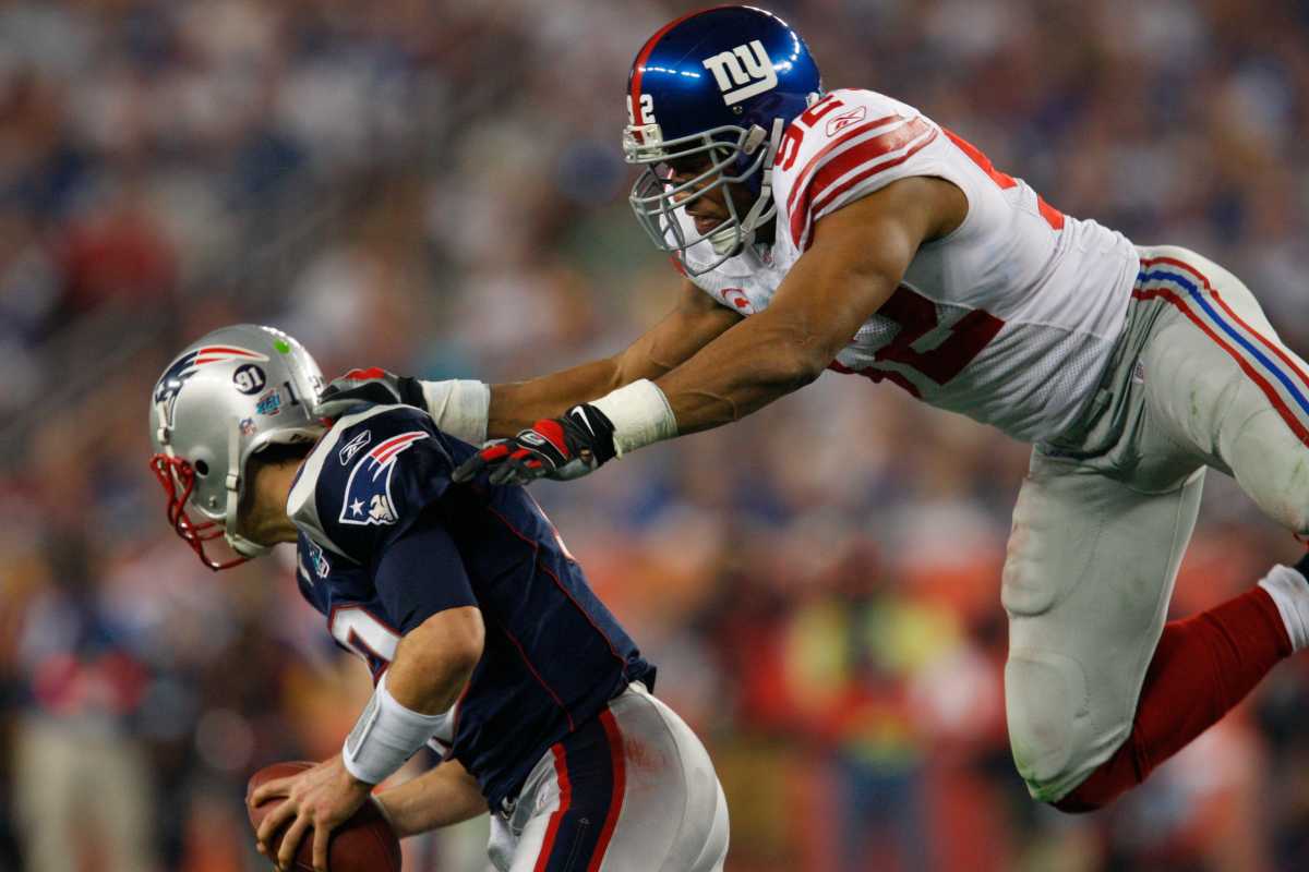 Michael Strahan won a Super Bowl, played in seven Pro Bowls and won a Defensive Player of the Year award (2001).