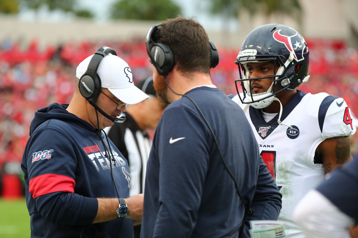 Houston Texans head coach Bill O'Brien (left) will turn over playcalling duties to offensive coordinator Tim Kelly (middle), who looks to build a more cohesive relationship with quarterback Deshaun Watson (4).