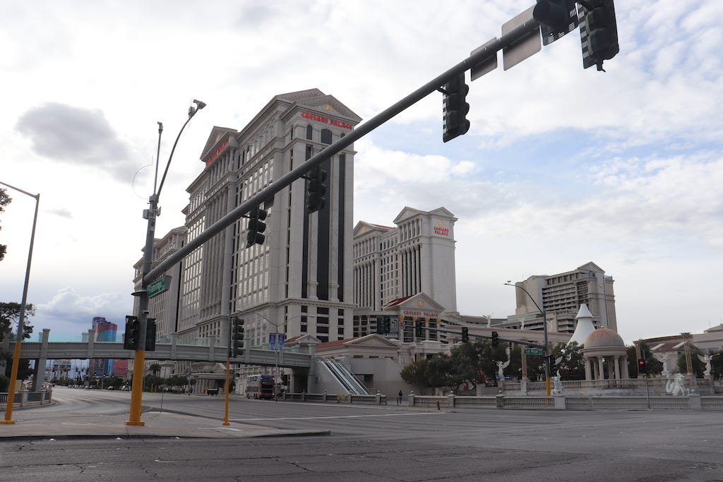 Las vegas casinos are eyeing these reopening dates