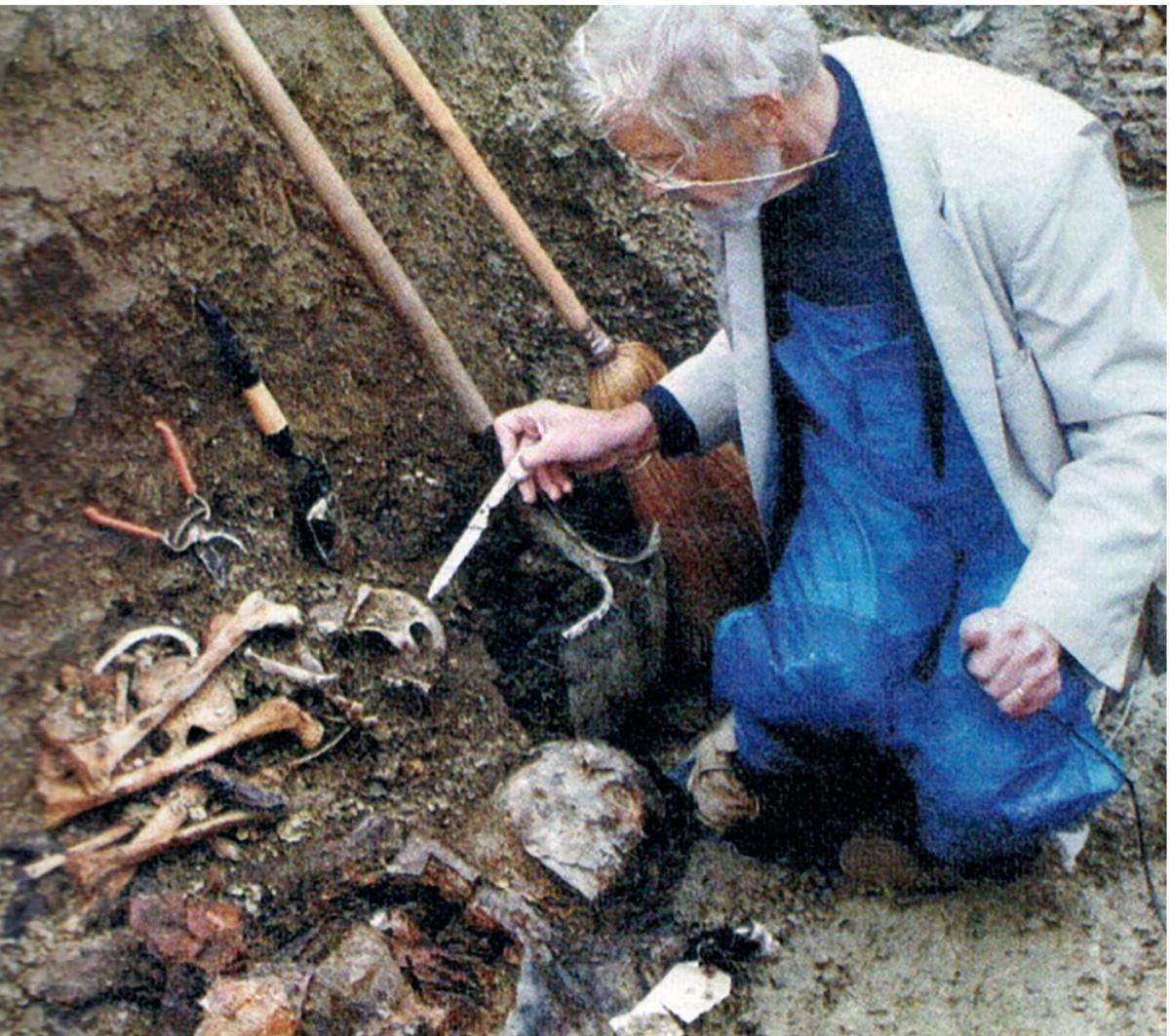 Dr. Johan Hultin and the remains of "Lucy"