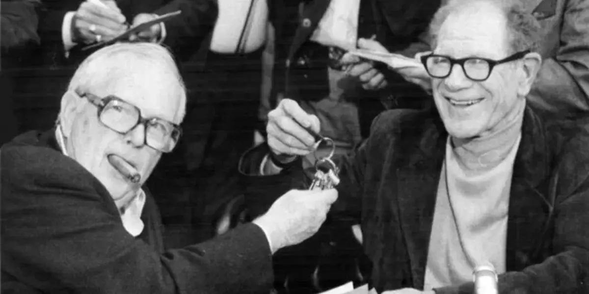 John Allyn hands the keys to the Sox back to Bill Veeck in 1975.