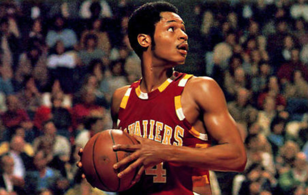 Carr, now a FOX Sports Ohio analyst, played for the Cavaliers from 1971-80.