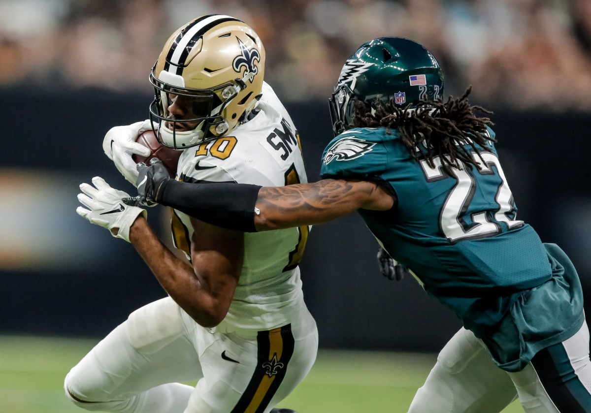Nov 18, 2018; New Orleans, LA, USA; New Orleans Saints wide receiver Tre'Quan Smith (10) breaks away from Philadelphia Eagles cornerback Sidney Jones (22) during the second quarter at the Mercedes-Benz Superdome. Mandatory Credit: Derick E. Hingle-USA TODAY Sports