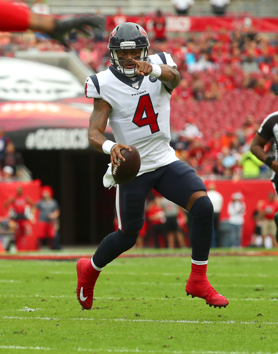 Texans quarterback Deshaun Watson points down the field against the Buccaneers during the first quarter of a 2019 matchup.