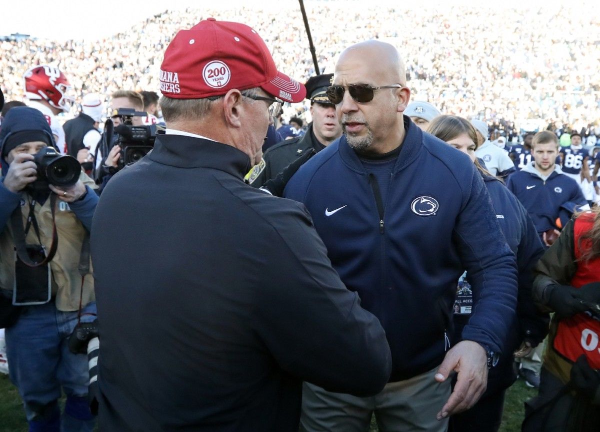 Tom Allen and James Franklin shake hands after Penn State's win over Indiana last season. (USA TODAY Sports)