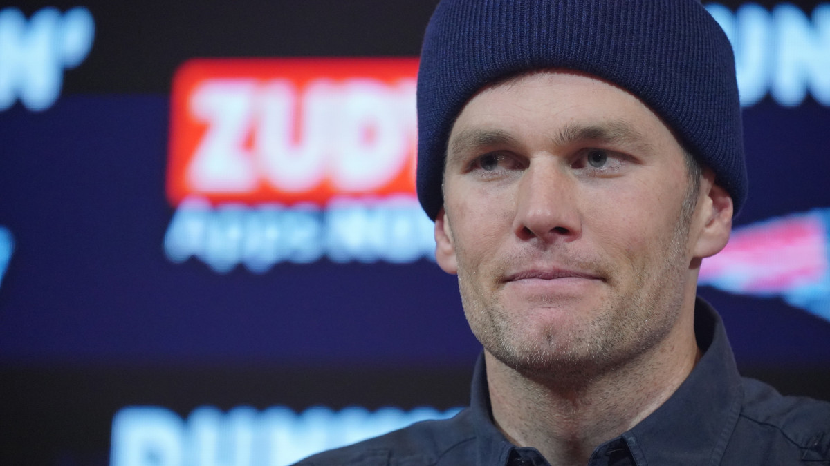 Tom Brady Buccaneers work out in Tampa despite growing coronavirus