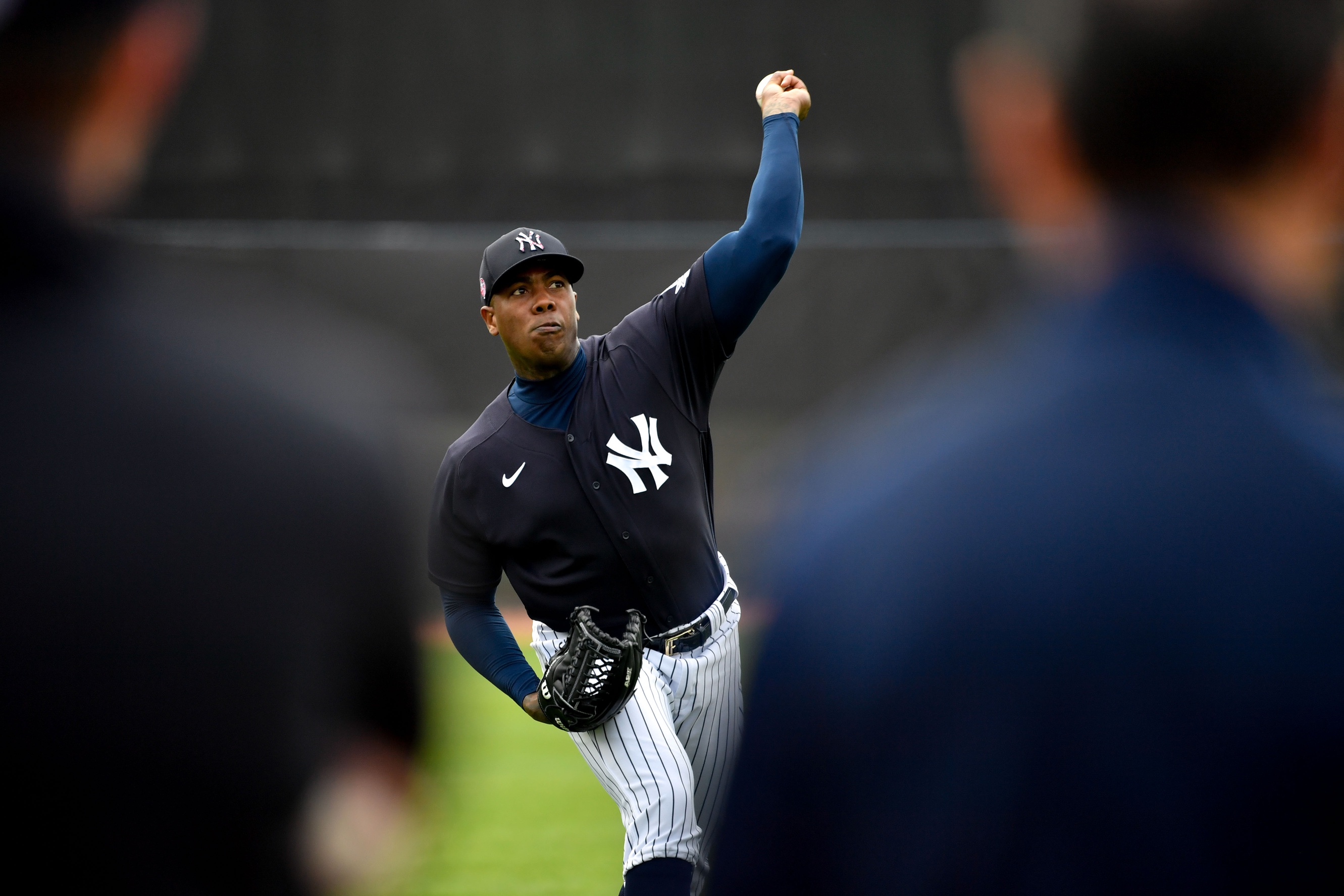 Aroldis Chapman: Yankees closer tests positive for COVID-19 - Sports