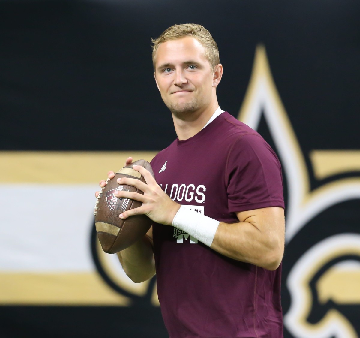 QB Tommy Stevens warms up prior to Mississippi State's 2019 Season Opener inside the Mercedes-Benz Superdome. 