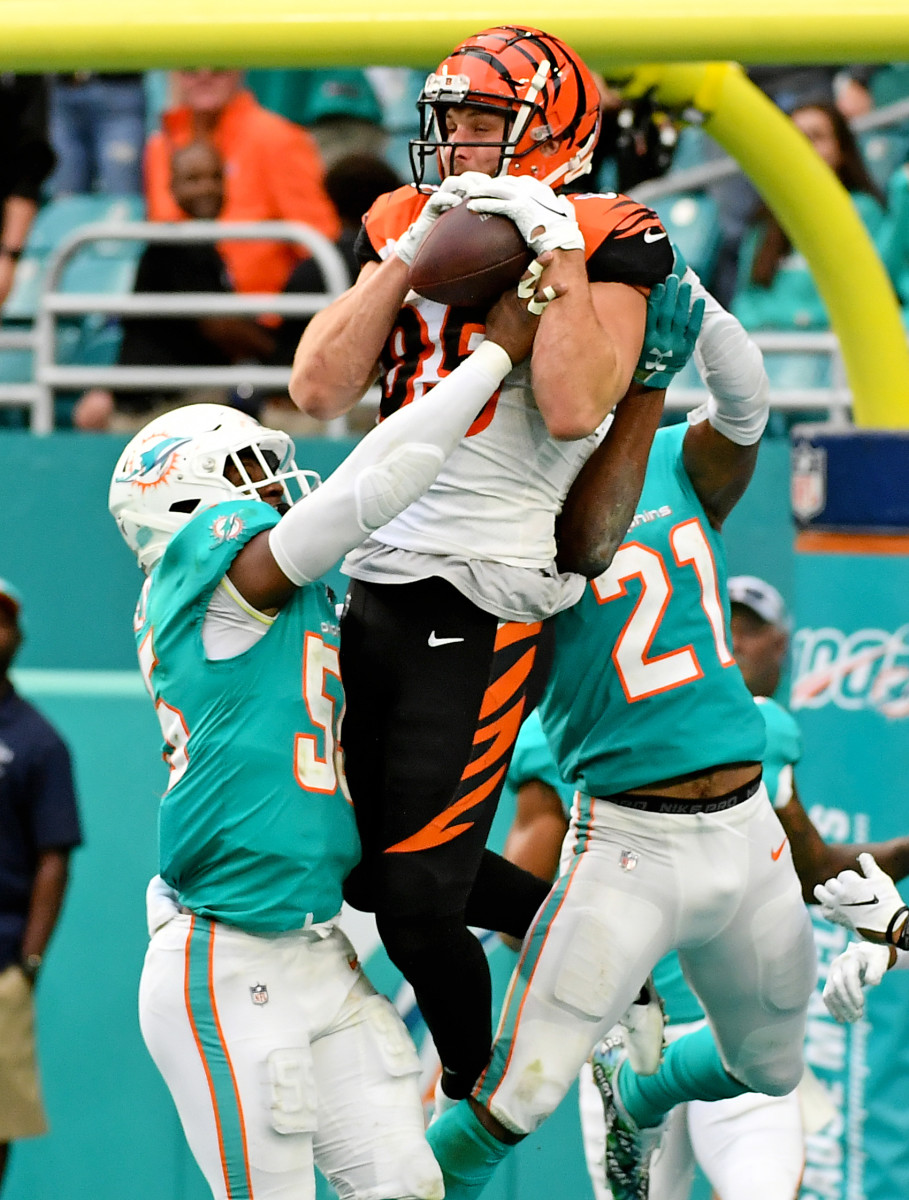 The Jags are counting on former first rounder and Pro-Bowler Tyler Eifert to lead the TE unit. Mandatory Credit: Jasen Vinlove-USA TODAY Sports