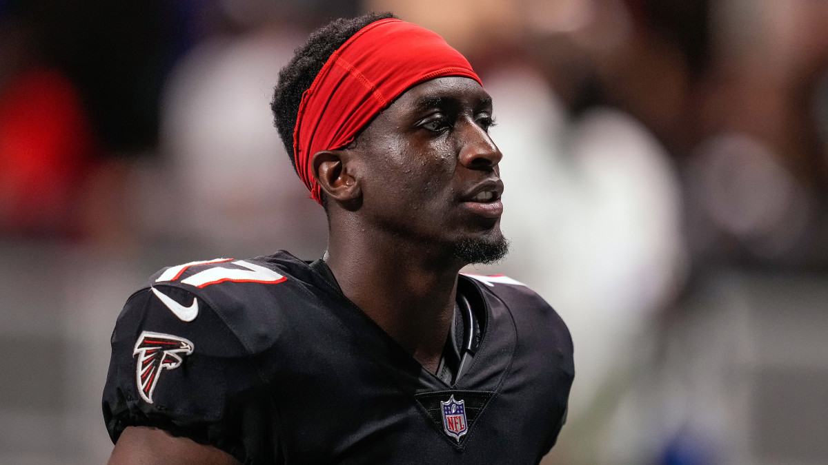 Atlanta Falcons Sign Olamide Zaccheaus; Bigger Role in 2022? Sports