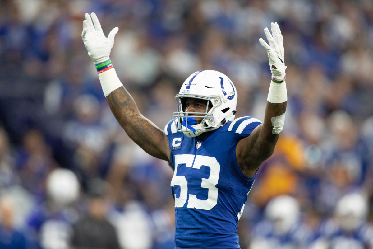 Sep 19, 2021; Indianapolis, Indiana, USA; Indianapolis Colts outside linebacker Darius Leonard (53) incites the crowd in the first quarter against the Los Angeles Rams at Lucas Oil Stadium. Mandatory Credit: Trevor Ruszkowski-USA TODAY Sports