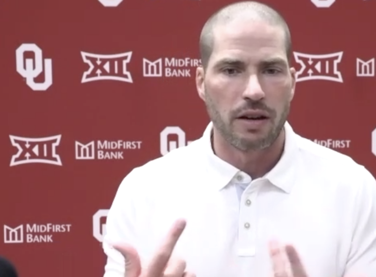 WATCH Oklahoma Sooners defensive coordinator Alex Grinch WVU postgame