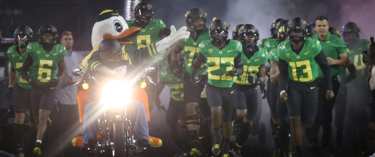 Lanning Hits the Road Recruiting, Wants to Form Own Opinion on Oregon Roster