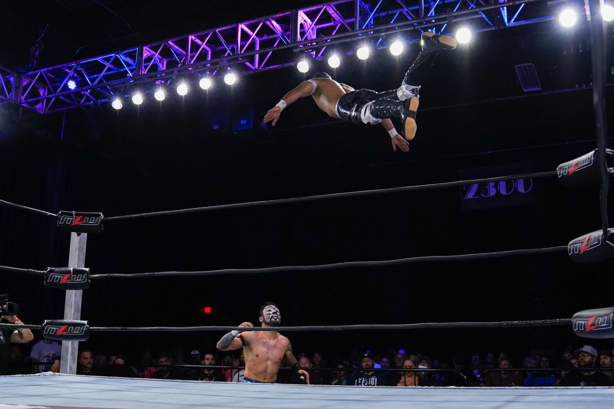 Arez leaps from the top rope on MLW Fusion