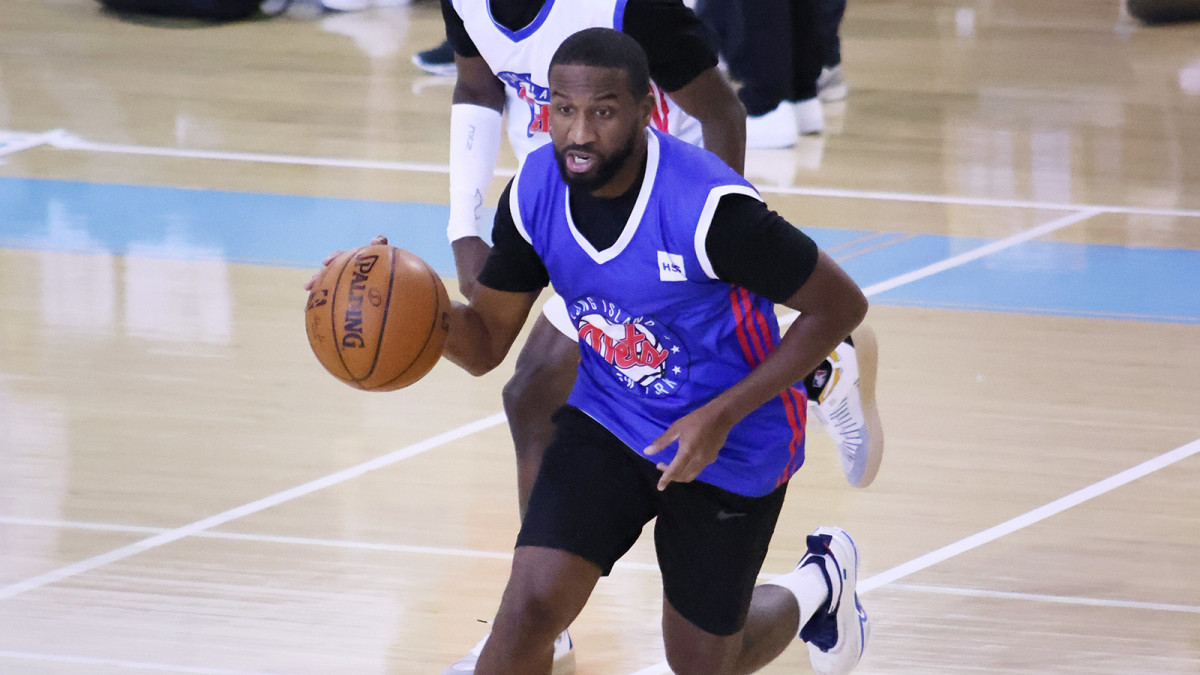 Journalist goes up against Baden Jaxen in undercover NBA G League tryout